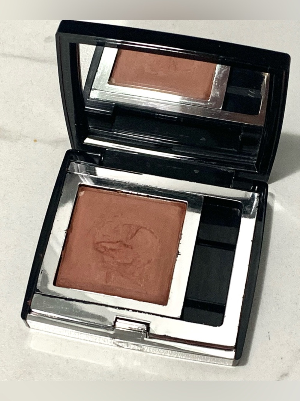 Rough condition - Dior Mono Couleur Couture Eyeshadow 763 Rosewood matte